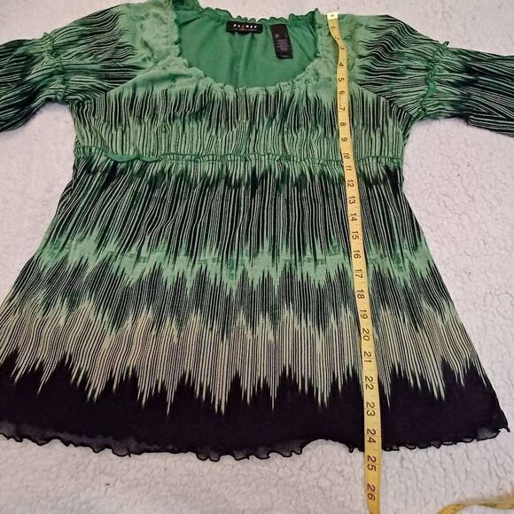 Axcess by Liz Claiborne 3/4 sleeve blouse Size L - Picture 6 of 7